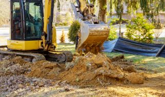 Autogredere vs. excavatoare: comparativ și utilizări