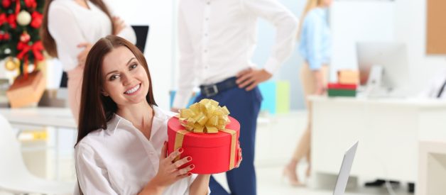 Recompensarea angajaților de sărbători: 5 metode eficiente