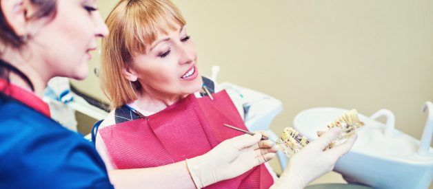 Ce este implantul dentar și când trebuie utilizat?